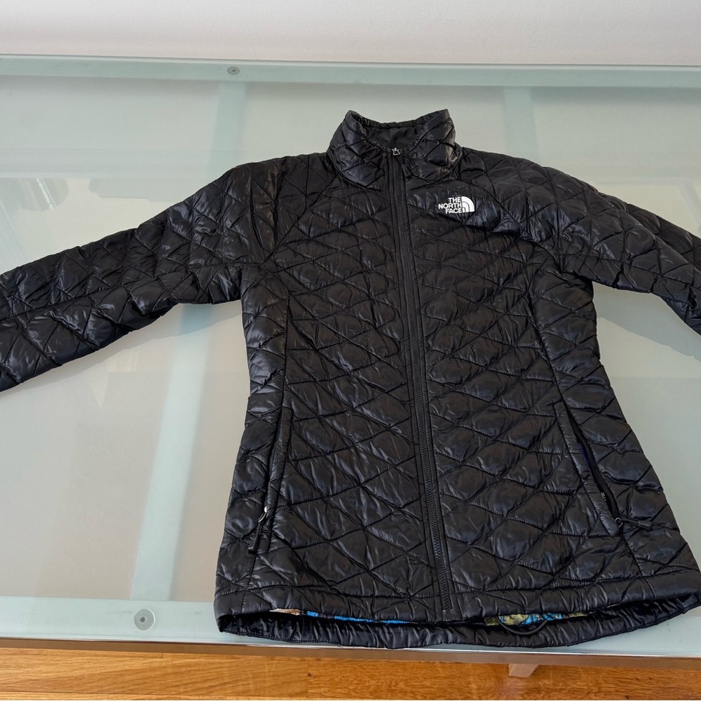 The North Face Women's Thermoball Floral Puffer Thin Quilted Jacket - reversible